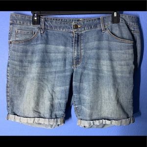 Light wash Jean shorts